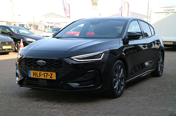 Ford Focus 1.0 EcoBoost Hybrid ST Line | Navi | Carplay | Mooi! |