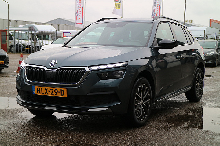 SKODA Kamiq 1.0 TSI Business Edition | Automaat! | Dodehoekherk. | Camera | Carplay |