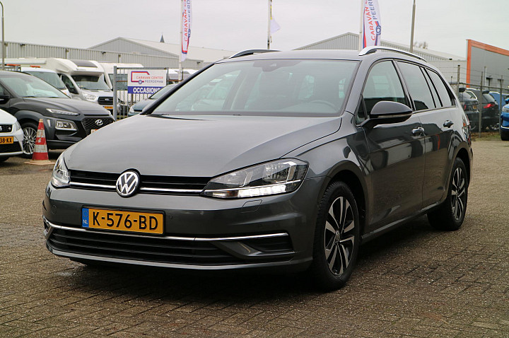 Volkswagen Golf 1.0 TSI Highline | IQ Drive | Blindspot | Trekhaak | Goed onderhouden! |