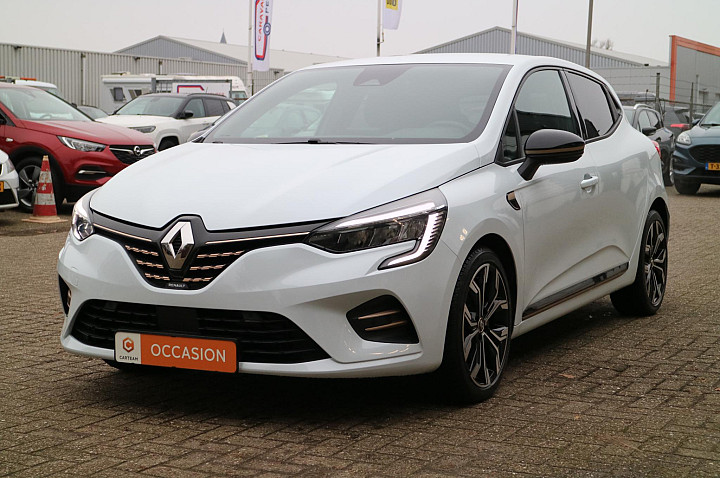 Renault Clio 1.6 E-Tech Hybrid 140 Lutecia | Camera | Carplay | LED |
