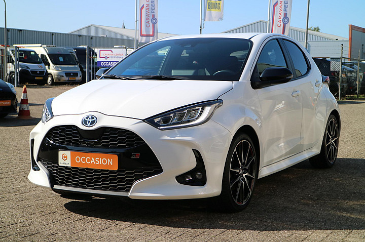 Toyota Yaris 1.5 Hybrid GR Sport | Automaat! | Blindspot | Carplay! |