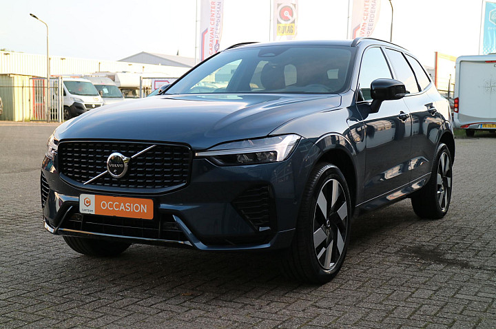Volvo XC60 2.0 T6 Plug-in hybrid AWD Plus Dark | SOH 100% | long Range! | Panorama | 360 camera |
